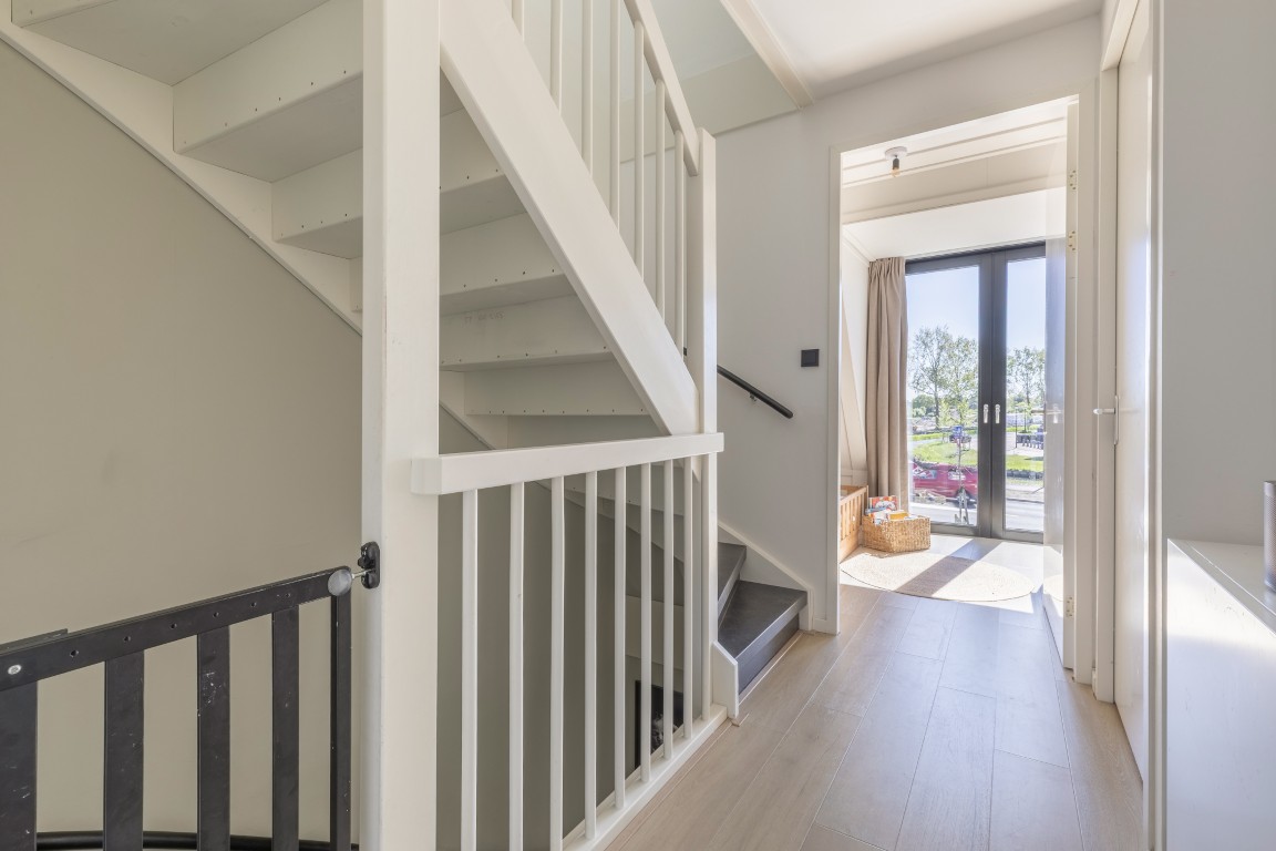 Tussenwoning te koop: Vechtstroomlaan 8, Weesp