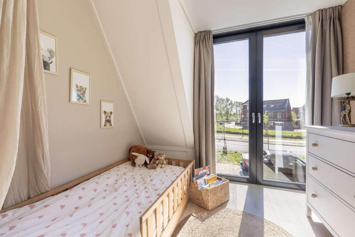 Tussenwoning te koop: Vechtstroomlaan 8, Weesp