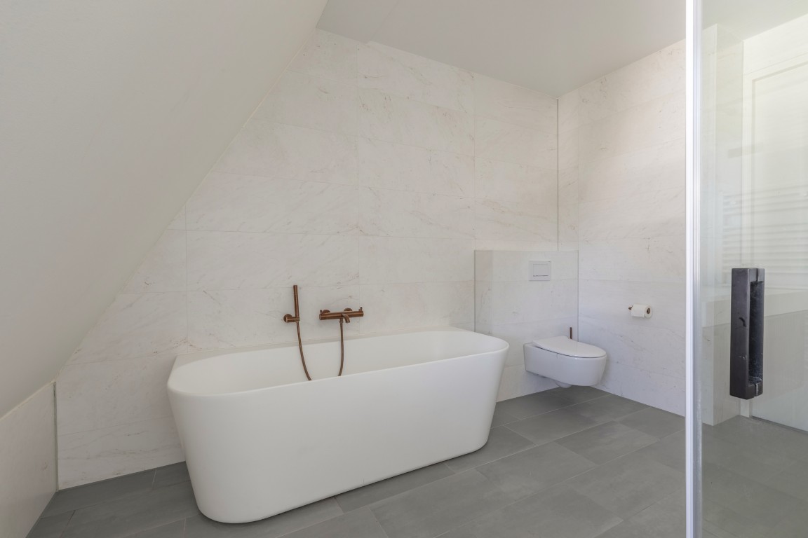 Tussenwoning te koop: Vechtstroomlaan 8, Weesp