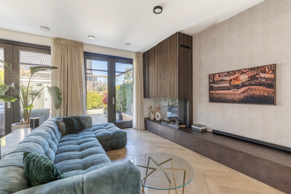 Tussenwoning te koop: Vechtstroomlaan 8, Weesp