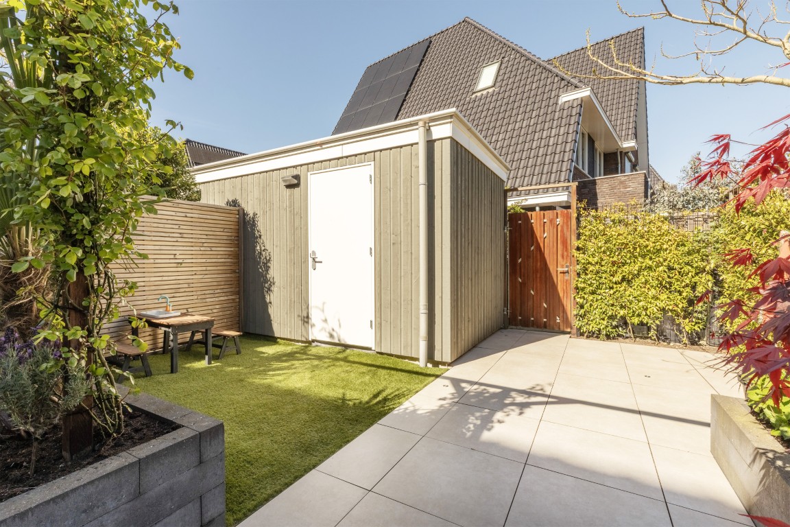 Tussenwoning te koop: Vechtstroomlaan 8, Weesp